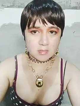 superhotshemale Pertunjukan Webcam