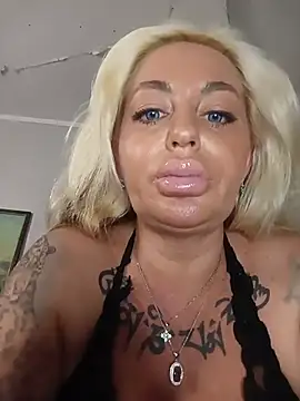MiaMooly Chat XXX in diretta