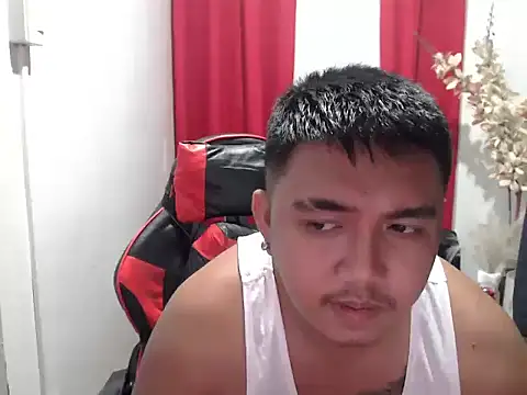 David_hot_dad Adlı Modelin Canlı XXX Sohbeti