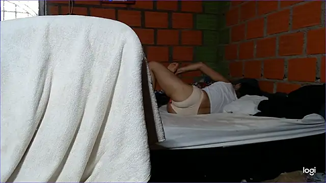 دردشة valeriaswang_Lucas الجنسية المباشرة
