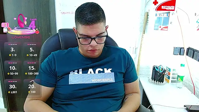 Chat XXX en directo de Realjoel01
