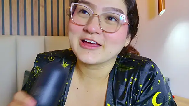 Chat +18 de AmatistaSky__ ao vivo