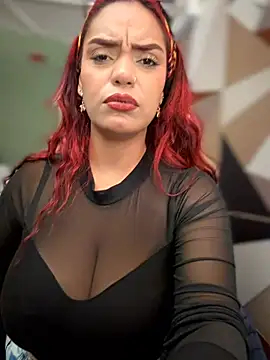 Chat +18 de Sara-77 ao vivo