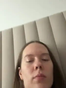 _velvet_whisper_'s Live XXX Chat