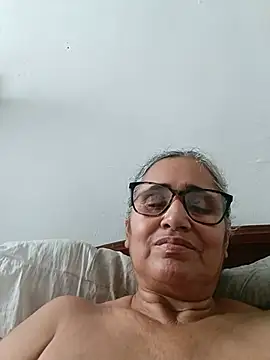 _candi: απευθείας συνομιλία ΧΧΧ