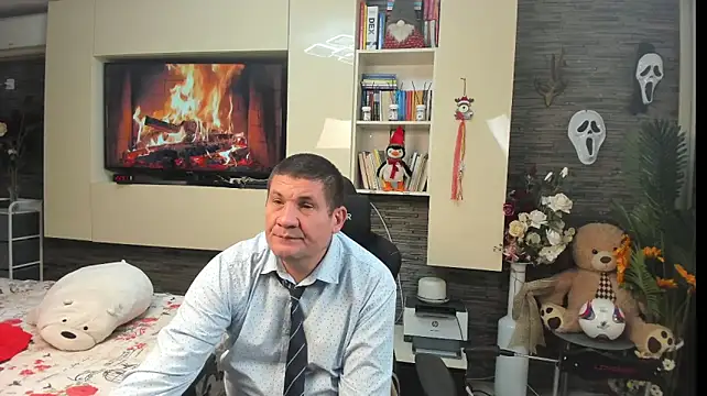 SpartacusDaddy48 Live XXX Chat