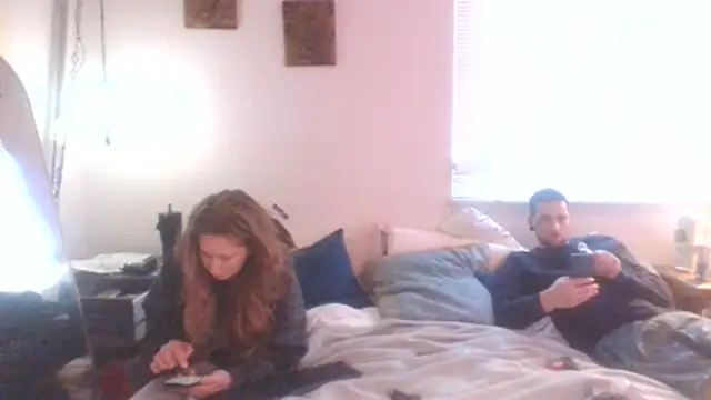 Redriddinghood8 Show in webcam