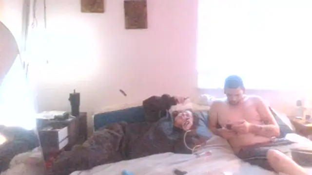 Redriddinghood8n Webbikameraesitys