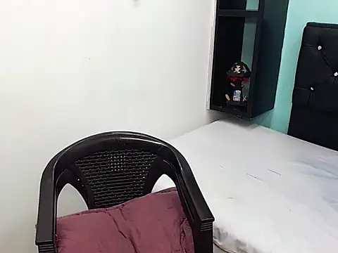Chat +18 de brayan__hot__ ao vivo