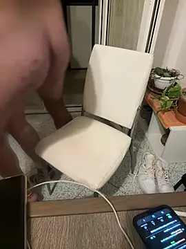 F0X89 Live XXX-chat