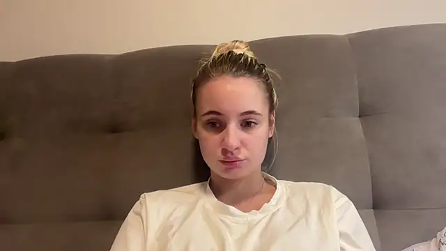 Chat +18 de Alisia_blondkiss ao vivo