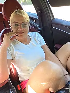 LadyB07's Live XXX Chat