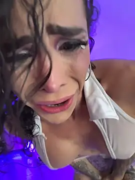 צ'אט XXX בשידור חי של Mydreams69