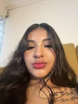 IvyX_X Adlı Modelin Canlı XXX Sohbeti