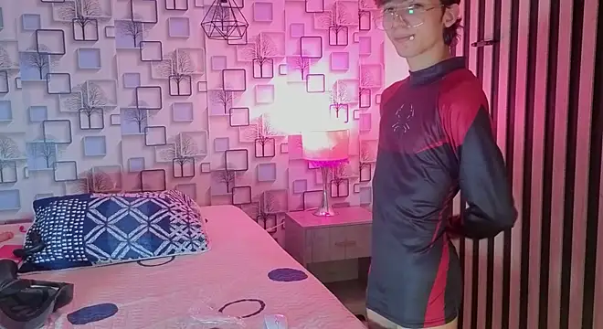 Chat +18 de Twink_Sebas7 ao vivo