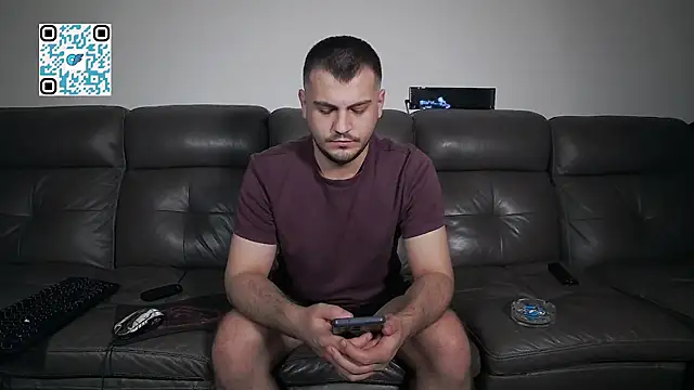 Chat +18 de CrazyDom1 ao vivo