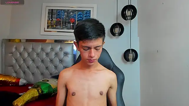 fem_danny7's Live XXX Chat