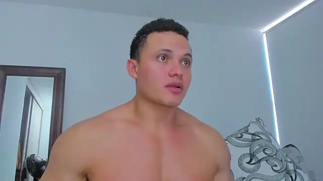 Chat XXX Live KingLevi01