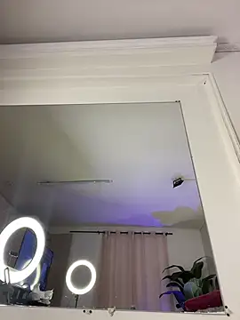 MiilaBlake Adlı Modelin Canlı XXX Sohbeti