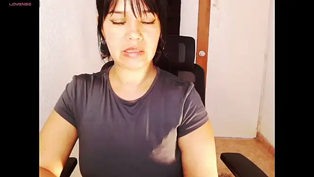 Chat +18 de SashaxSweet ao vivo