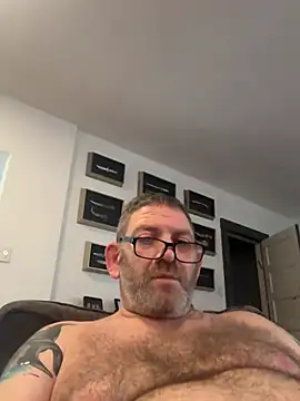 crb1234sc's Live XXX Chat