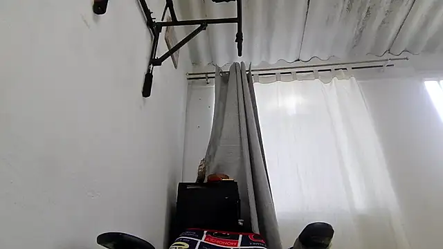 JBond007BBC élő XXX-chatje