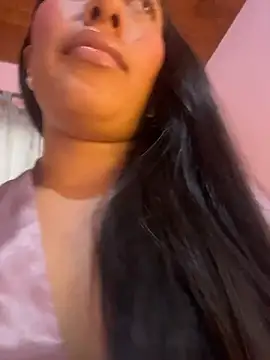 Amelia_Rivas' Live XXX Chat