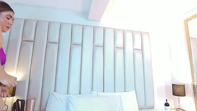 aandreaperez Adlı Modelin Canlı XXX Sohbeti