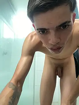 Latinos_2001 Live XXX-Chat