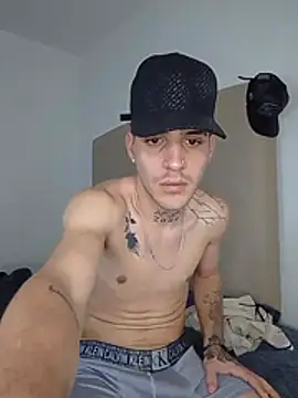 צ'אט XXX בשידור חי של max_millerr