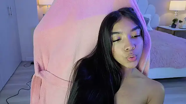 แชท XXX สดของ pocahontamoon