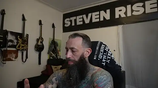 XXX chat uživo modela StevenRiseNYC