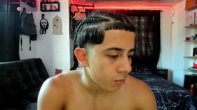 Chat +18 de Bradley_Strong ao vivo