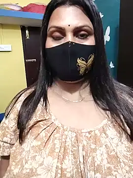 Mahi_Baby_Sexy Adlı Modelin Canlı XXX Sohbeti