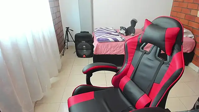 Aron_Boyy: απευθείας συνομιλία ΧΧΧ