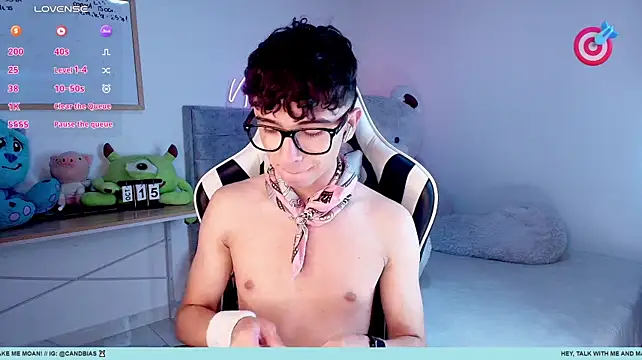 Chatroom XXX en direct de Niico_Cruz
