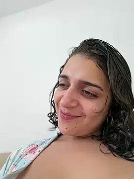 Aliciia777's Live XXX Chat