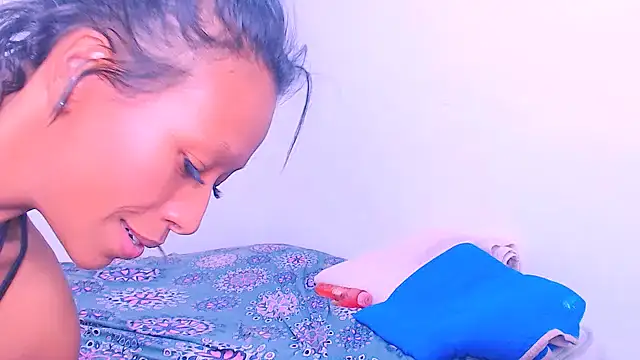 monserrath_bitch_naughty 라이브 XXX 채팅