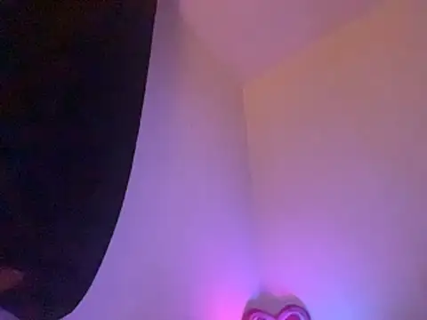 הופעת וובקאם של Guyst049