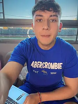 OLIVER_K Adlı Modelin Canlı XXX Sohbeti