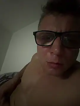 Онлайн чат XXX PolishBoy1995