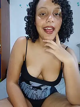 NatashaBorghese Adlı Modelin Canlı XXX Sohbeti