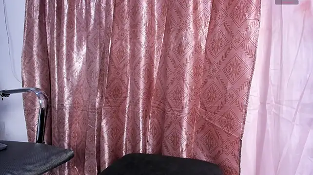 Živý XXX chat Valeen_rodriiguezz