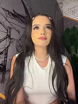 BustyAngelXXX Chat XXX in diretta