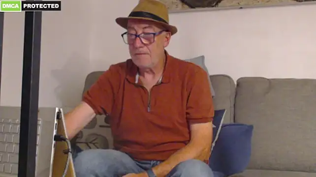 XXX chat uživo modela bluedae1