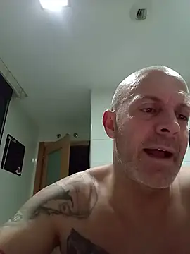 צ'אט XXX בשידור חי של jarro88