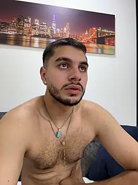 AmadeoWild – Naživo XXX chat