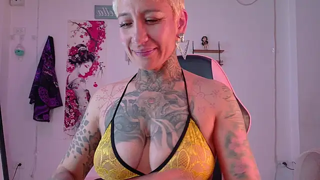 Živý XXX chat Everlyn_Sex