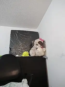Chat +18 de doucebrune ao vivo