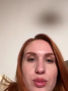 ChiaraVelvet 라이브 XXX 채팅